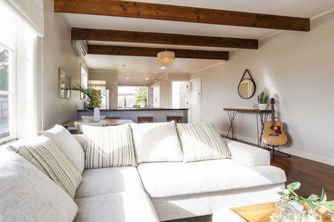 Photo of property in 2/3 Copley Street, New Lynn, Auckland, 0600