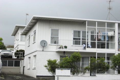 Photo of property in 2/21 Vivian Street, New Plymouth, 4310