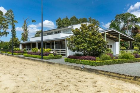 Photo of property in 17 Brookvale Lane, Taupaki, Henderson, 0782