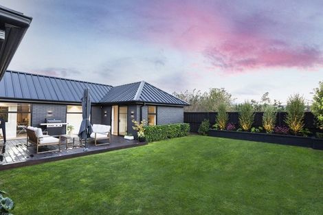 Photo of property in 7 Winning Post Place, Halswell, Christchurch, 8025