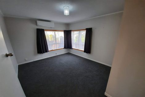 Photo of property in 32 Lewis Road, Pakuranga, Auckland, 2010