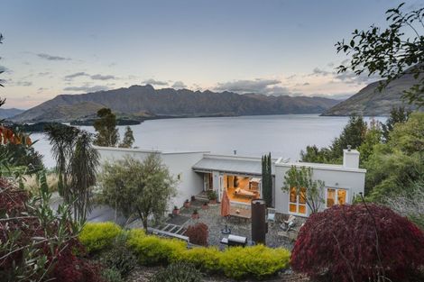 Photo of property in 6 Matau Place, Fernhill, Queenstown, 9300