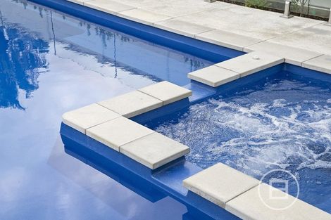 Photo of property in 15 Church Street, Northcote Point, Auckland, 0627