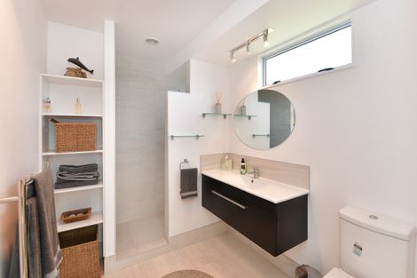 Photo of property in 1 Lakeside Drive, Orewa, 0931