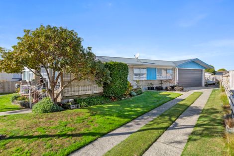 Photo of property in 19 Cecil Street, St Andrews, Hamilton, 3200