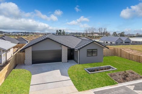 Photo of property in 15 Pukaki Place, Baverstock, 3200