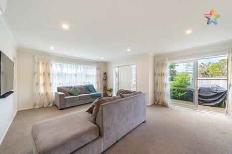 Photo of property in 139a Wainuiomata Road, Wainuiomata, Lower Hutt, 5014