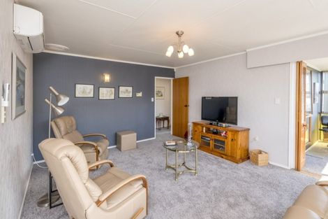 Photo of property in 44 Rimu Street, Levin, 5510