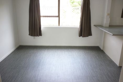 Photo of property in 17 Palomino Drive, Henderson, Auckland, 0612