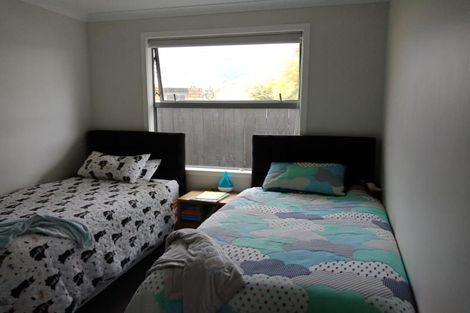 Photo of property in 79a Cambridge Terrace, Waterloo, Lower Hutt, 5011