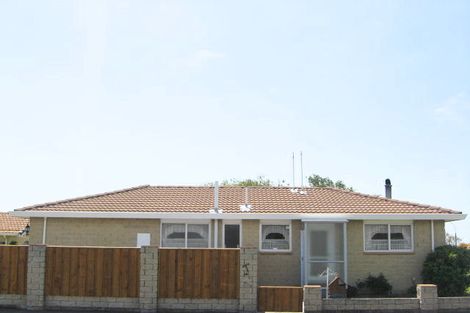 Photo of property in 3 Guernsey Street, Aranui, Christchurch, 8061