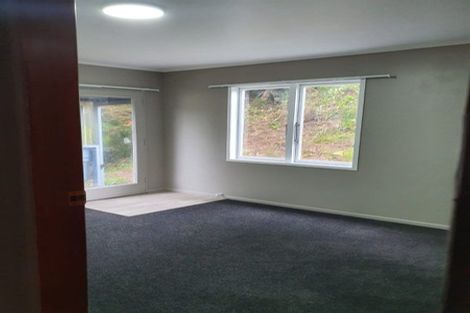 Photo of property in 38 Bassett Road, Johnsonville, Wellington, 6037