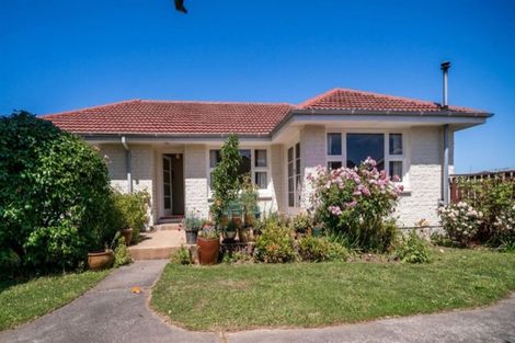 Photo of property in 147 Grimseys Road, Redwood, Christchurch, 8051