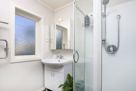 Photo of property in 2/3 Copley Street, New Lynn, Auckland, 0600