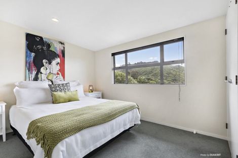 Photo of property in 13a Marjory Close, Broadmeadows, Wellington, 6035