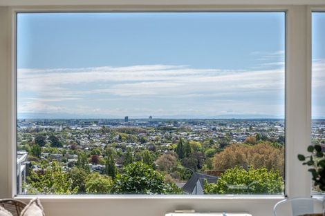 Photo of property in 1 Overdale Drive, Cashmere, Christchurch, 8022