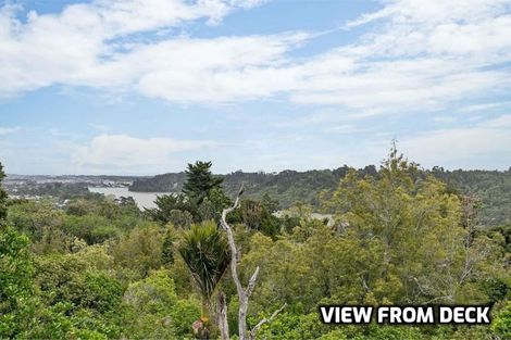 Photo of property in 2/19 Pemberton Avenue, Bayview, Auckland, 0629