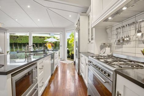 Photo of property in 63 Tainui Road, Devonport, Auckland, 0624