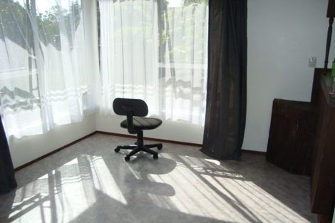 Photo of property in 2/3 Northwick Place, Hillcrest, Auckland, 0627