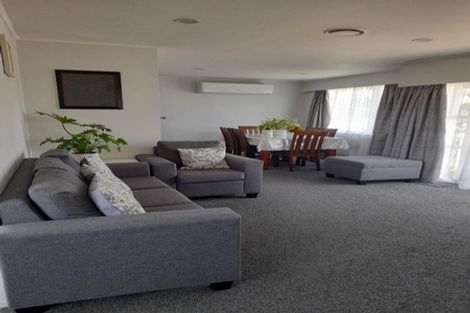 Photo of property in 13 Castleton Street, Birkdale, Auckland, 0626