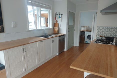 Photo of property in 84 Old Onerahi Road, Onerahi, Whangarei, 0110