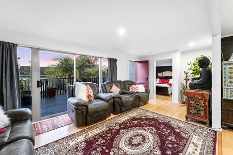Photo of property in 327 Triangle Road, Massey, Auckland, 0614