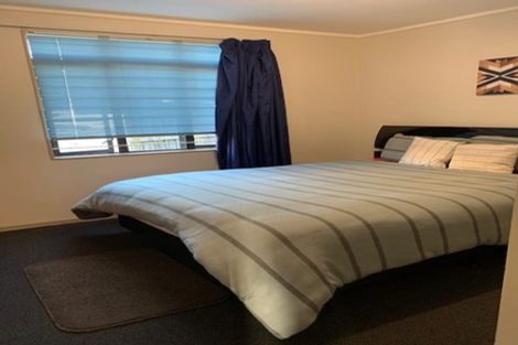 Photo of property in 6 Tangelo Place, Bucklands Beach, Auckland, 2012