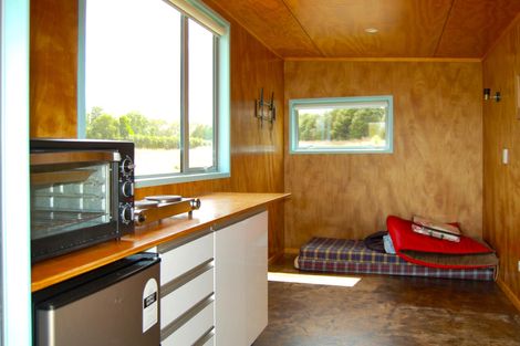 Photo of property in 306 Oneriri Road, Kaiwaka, 0573