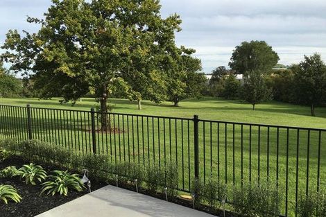Photo of property in 29d Eastview Road, Glen Innes, Auckland, 1072
