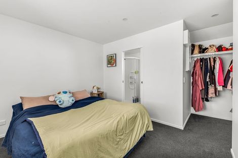 Photo of property in 4 Banks Street, Marfell, New Plymouth, 4310