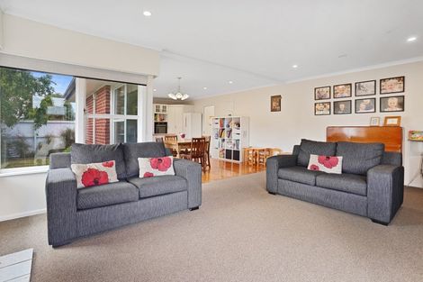 Photo of property in 1 Weston Place, Rangiora, 7400