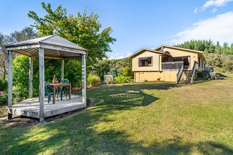 Photo of property in 49a Gillespies Road, Birchville, Upper Hutt, 5018