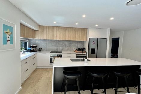 Photo of property in 7 Maraeariki Avenue, Orewa, 0931