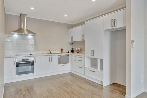 Photo of property in 2/10 Charlemont Street, Whitiora, Hamilton, 3200