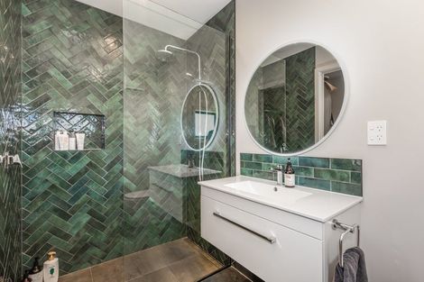 Photo of property in 20 Queen Charlotte Drive, Aotea, Porirua, 5024