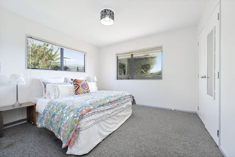Photo of property in 5 Parrs Cross Road, Henderson, Auckland, 0612