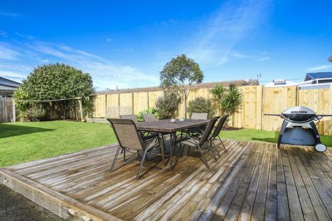 Photo of property in 2/3 Copley Street, New Lynn, Auckland, 0600