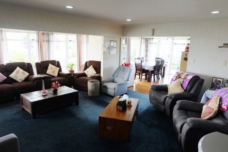 Photo of property in 26 Kimihia Road, Huntly, 3700