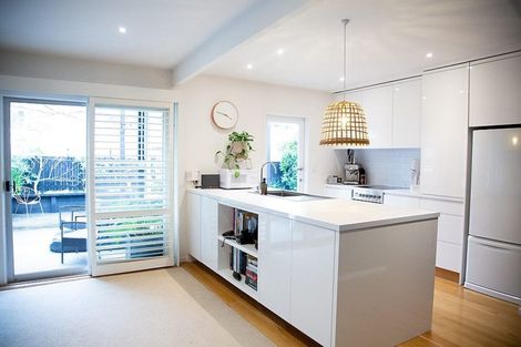 Photo of property in 2/246 Lake Road, Hauraki, Auckland, 0622