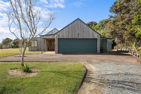 Photo of property in 882 Sandspit Road, Warkworth, 0982