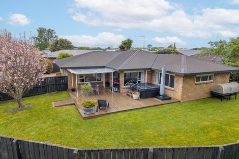 Photo of property in 43 Bouverie Crescent, Flagstaff, Hamilton, 3210