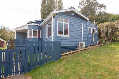Photo of property in 7 Dickson Street, Macandrew Bay, Dunedin, 9014