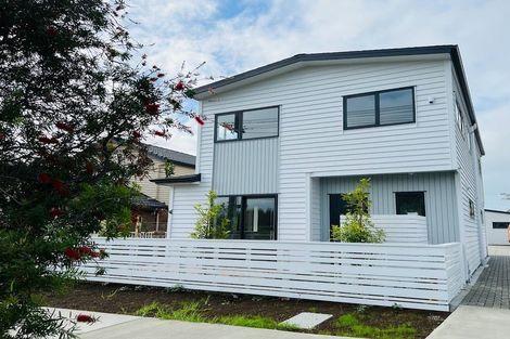 Photo of property in 82a Eversleigh Road, Belmont, Auckland, 0622