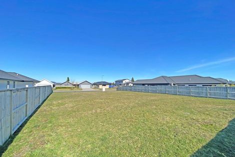Photo of property in 37 Huka Heights Drive, Rangatira Park, Taupo, 3330