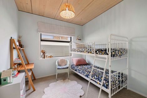 Photo of property in 318 Mangorei Road, Merrilands, New Plymouth, 4312