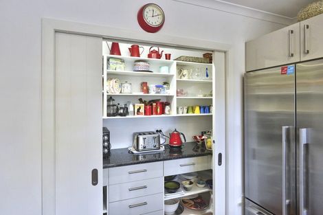 Photo of property in 1 Madison Street, Carterton, 5713