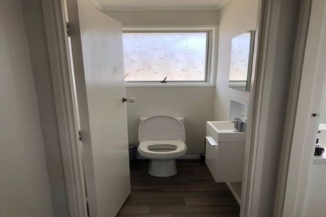 Photo of property in 7a La Perouse Street, Botany Downs, Auckland, 2010