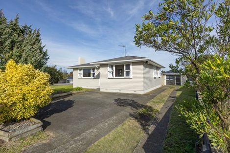 Photo of property in 12 Murch Place, Tawhero, Whanganui, 4500