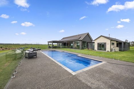 Photo of property in 404 Waiau Pa Road, Waiau Pa, Pukekohe, 2679