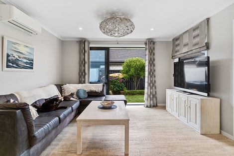 Photo of property in 7 Livingstone Drive, Papamoa Beach, Papamoa, 3118